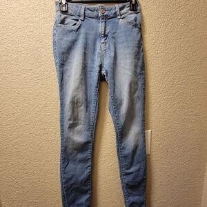 WallFlower Women Jeans Size 5 Light Blue Wash Stretchy Skinny Leg Denim